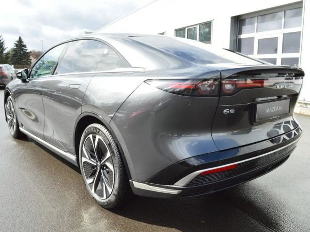 Mazda 6e
