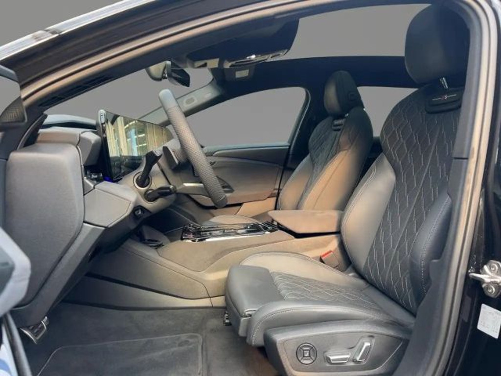 Audi S6 e-tron