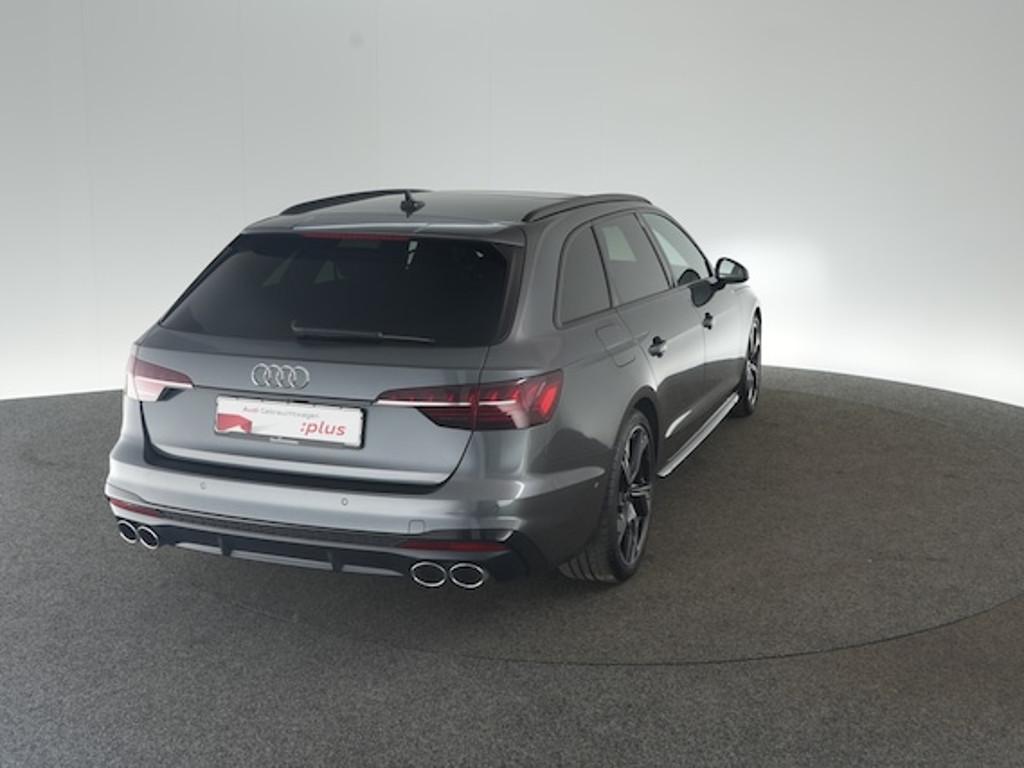 Audi S4