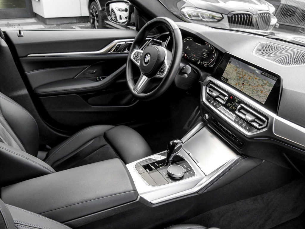 BMW M440