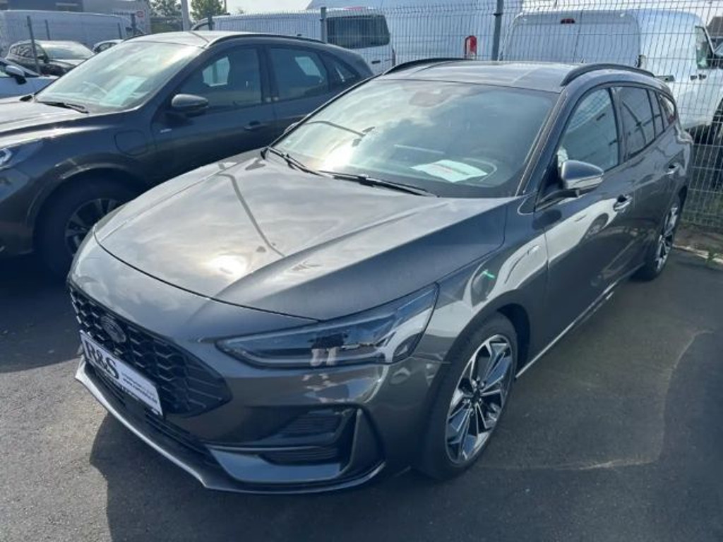 Ford Focus 2023 Benzine