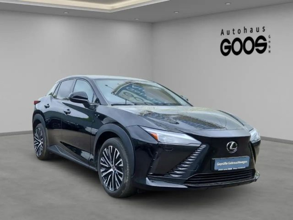 Lexus RZ