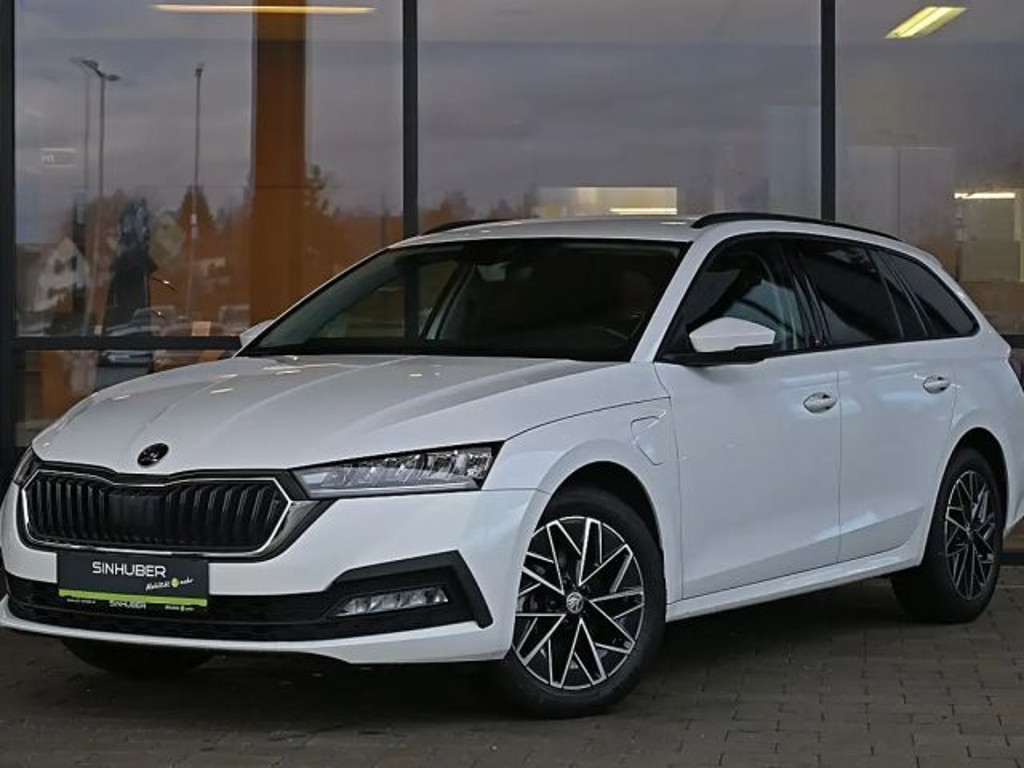 Skoda Octavia 2022 Hybride Benzine