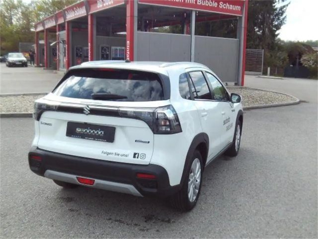 Suzuki S-Cross