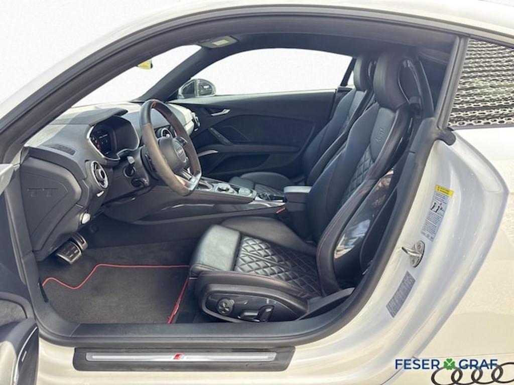 Audi TTS