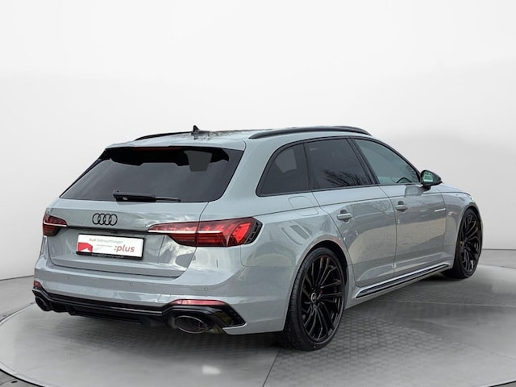 Audi RS4