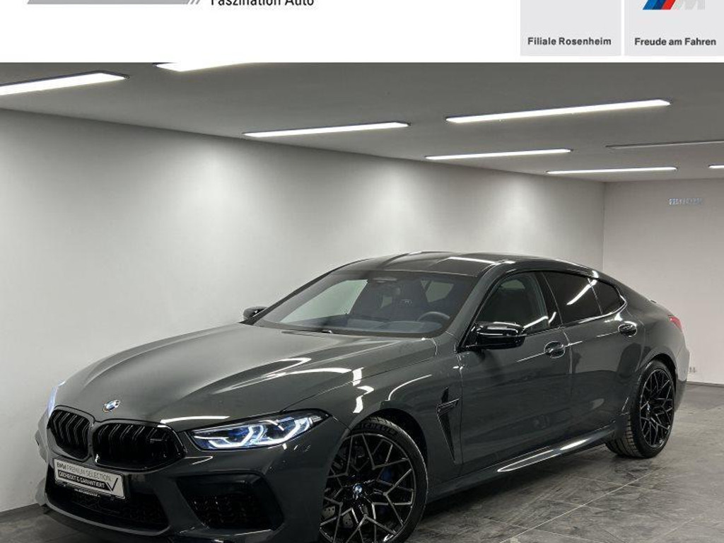 BMW M8 2025 Benzine