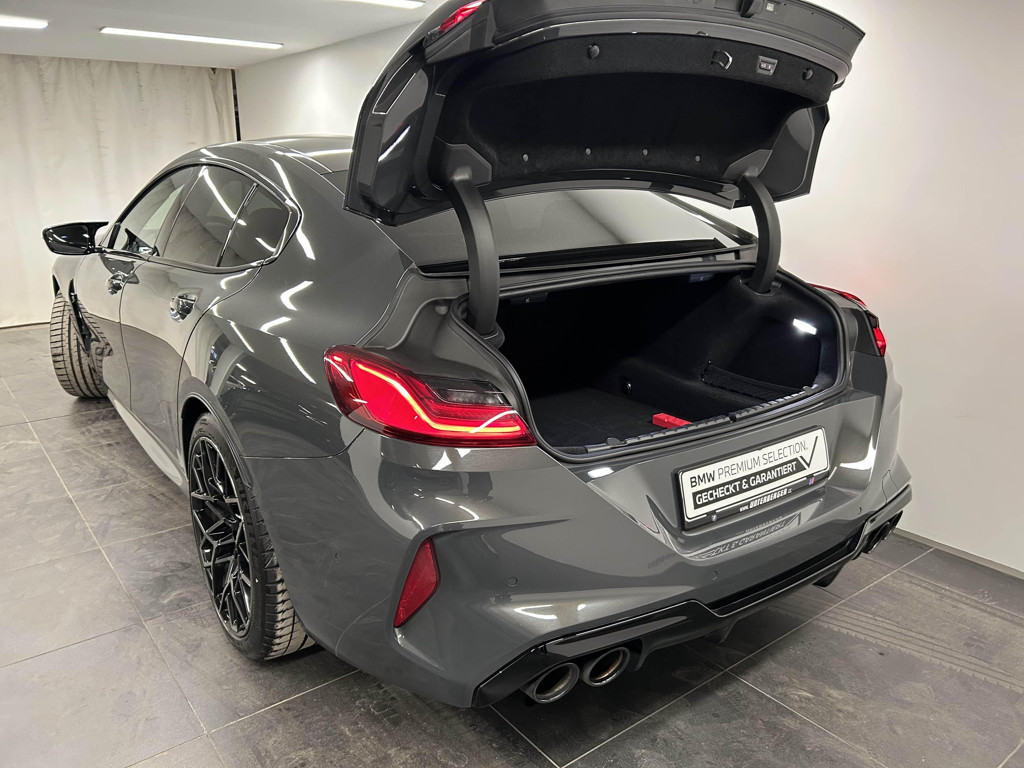 BMW M8