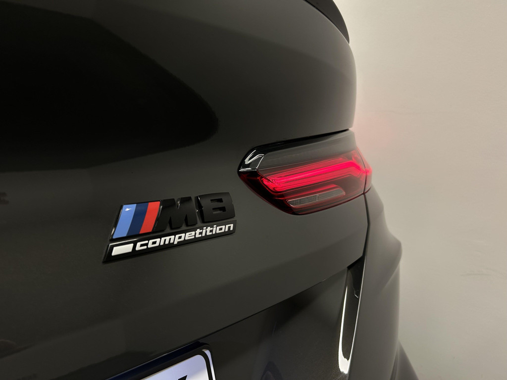BMW M8