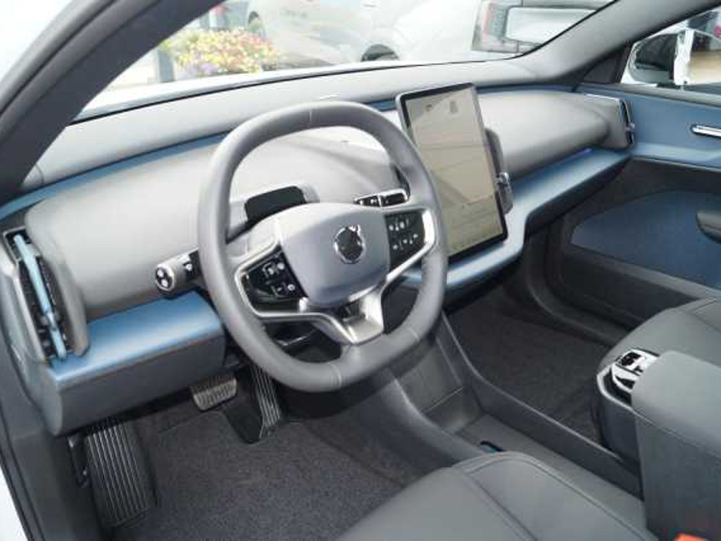 Volvo EX30