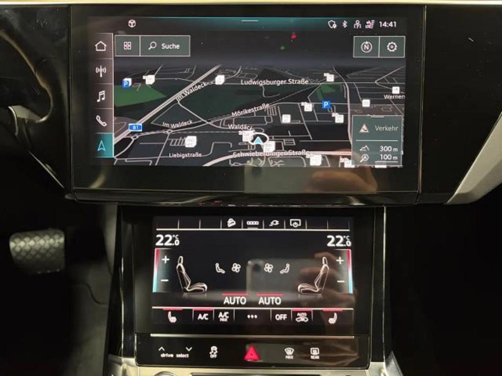 Audi e-tron