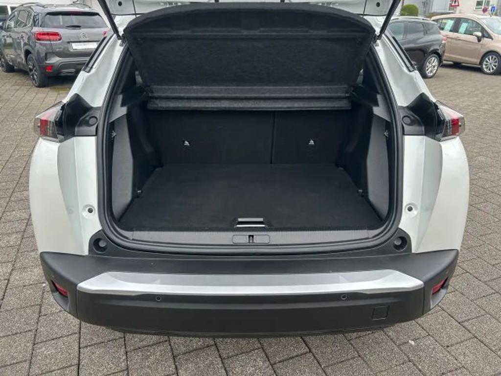 Peugeot e-2008