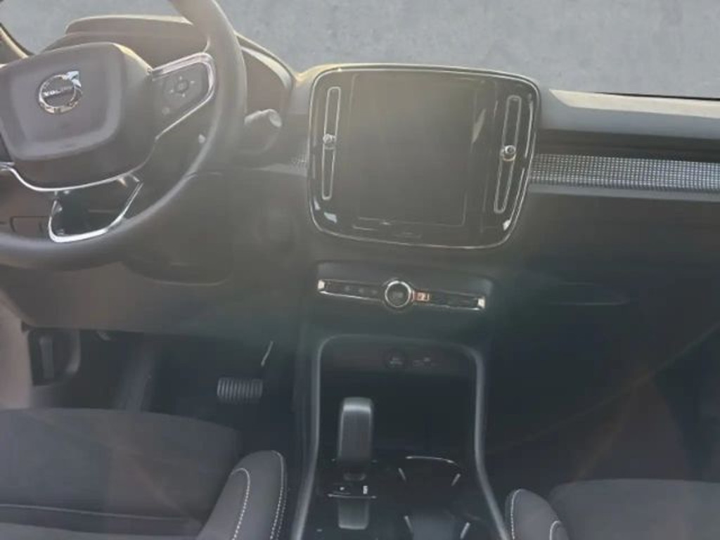 Volvo EX40