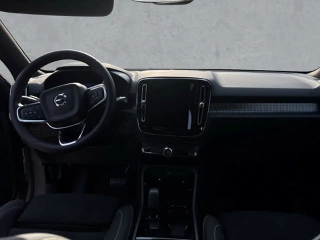 Volvo EX40
