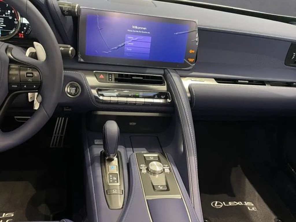 Lexus LC