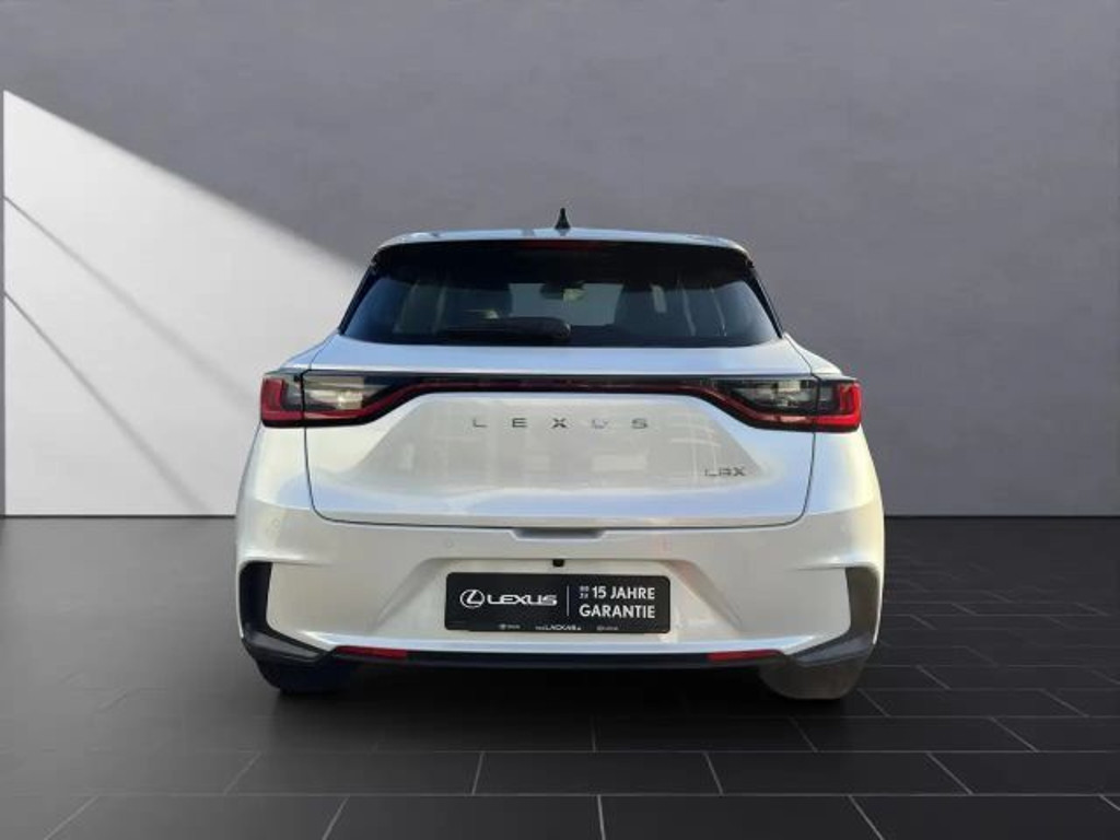 Lexus LBX