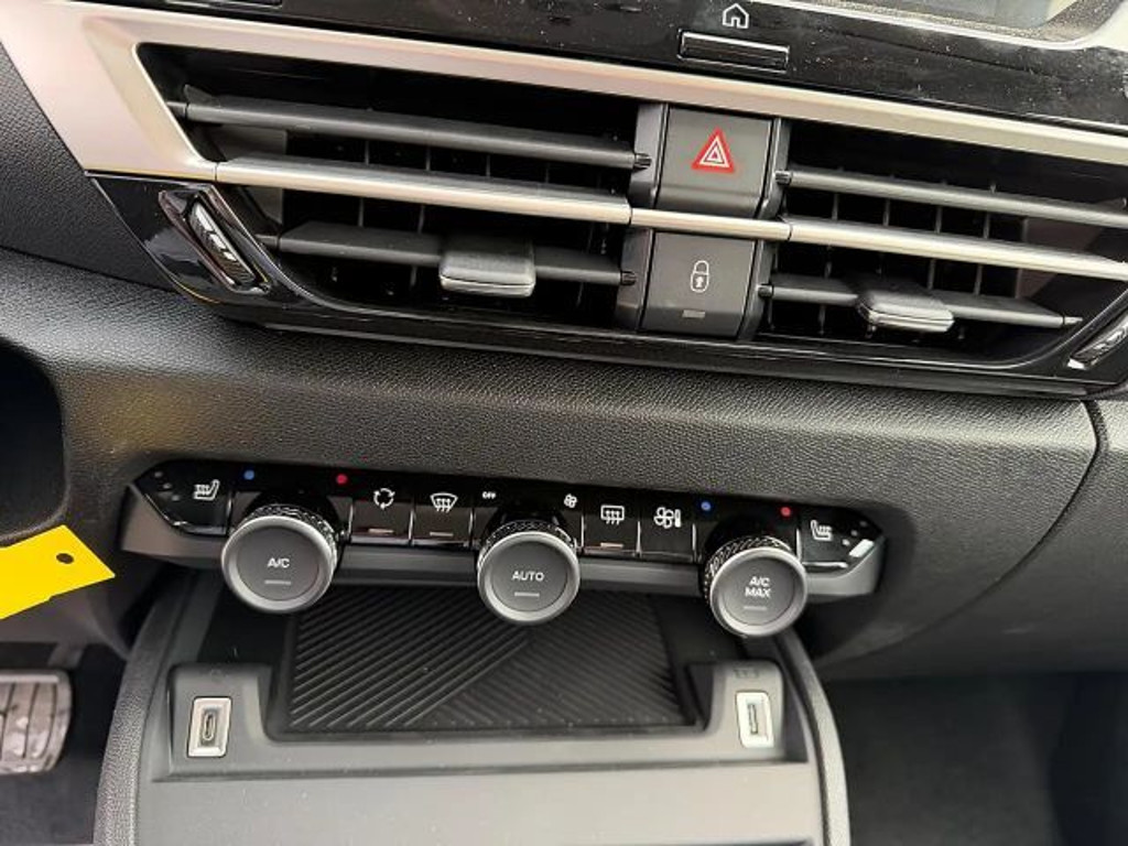 Citroën Ë-C4