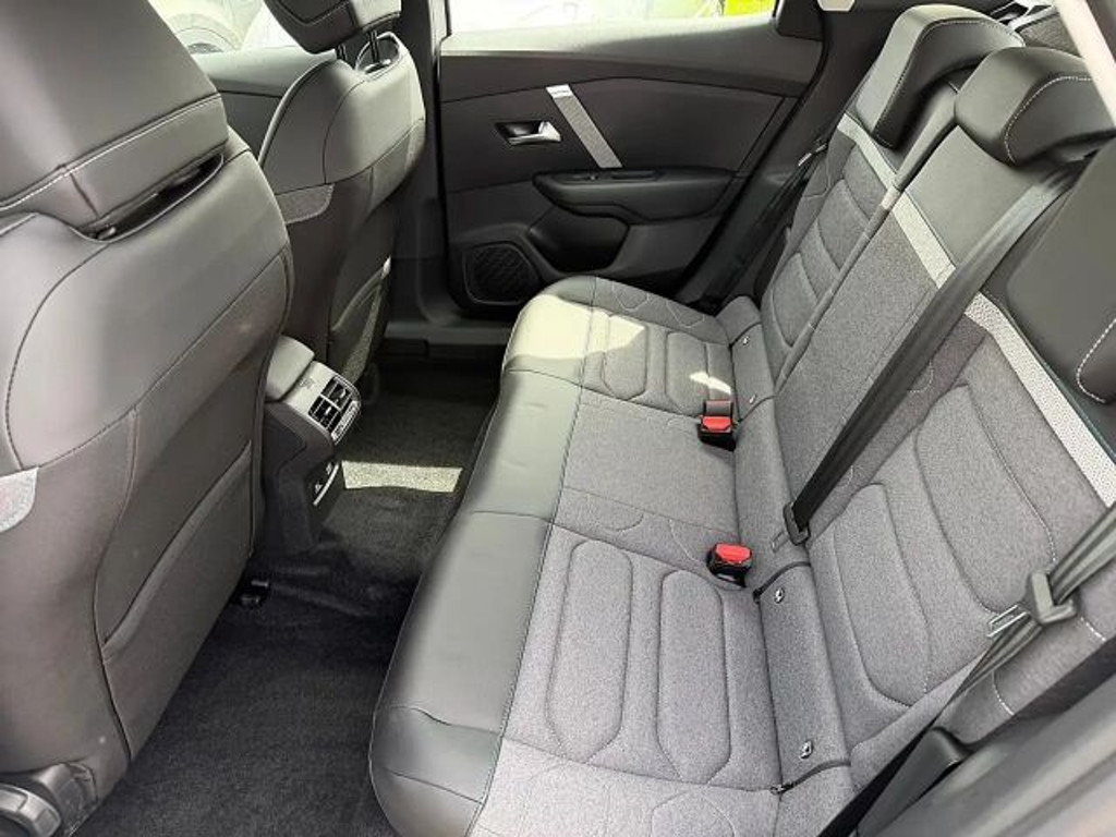 Citroën Ë-C4