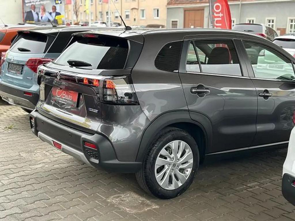 Suzuki S-Cross