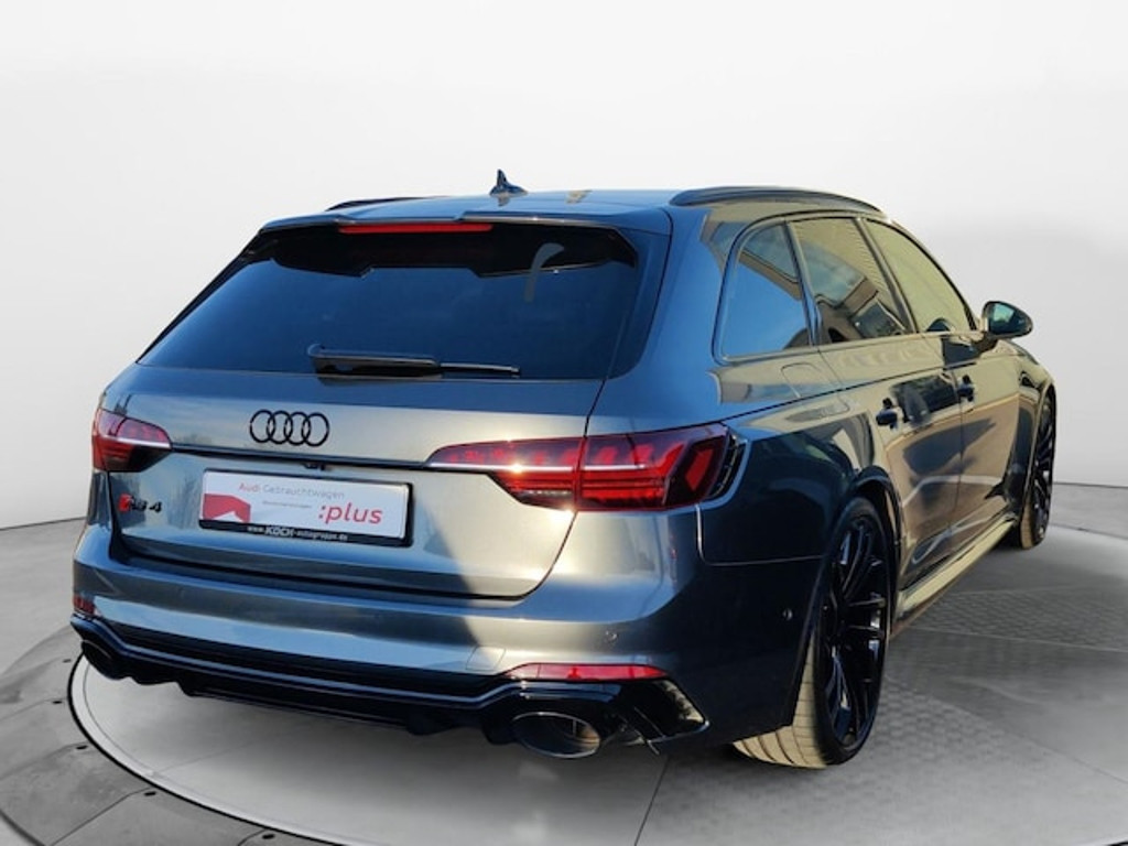 Audi RS4