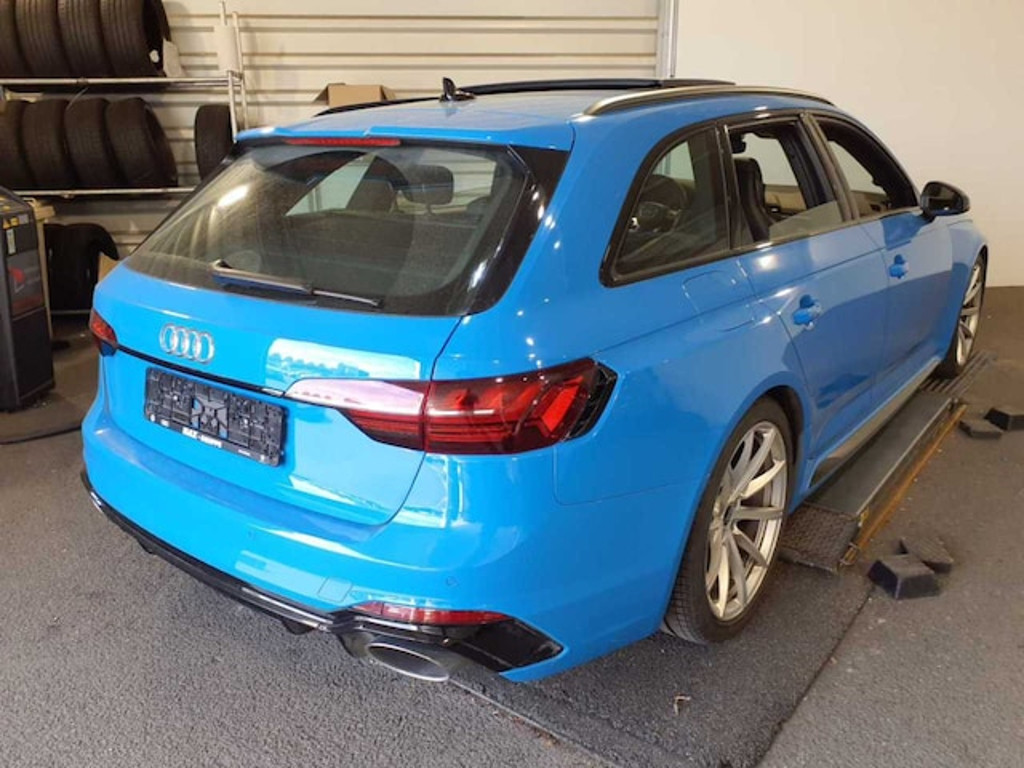 Audi RS4