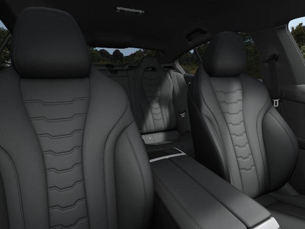 BMW M850