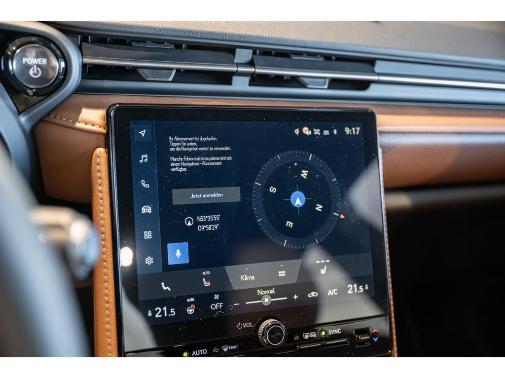 Lexus LBX