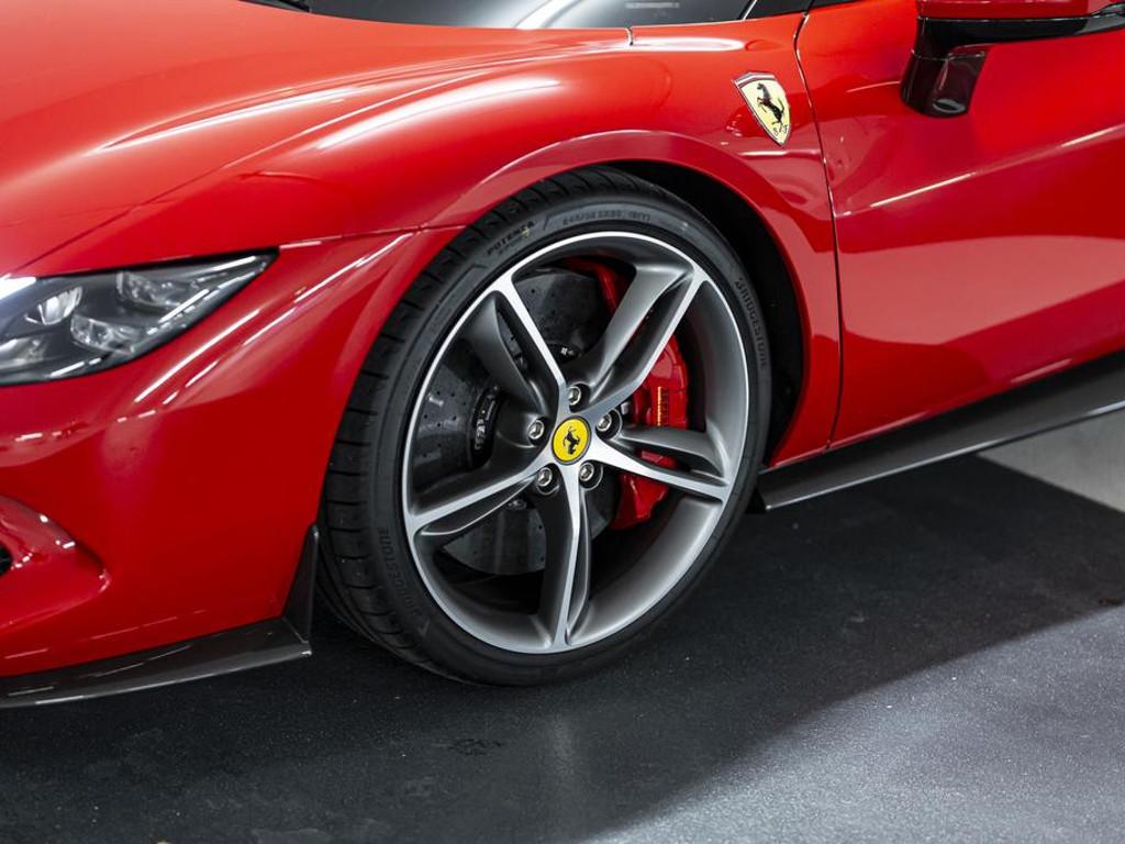 Ferrari 296 GTS