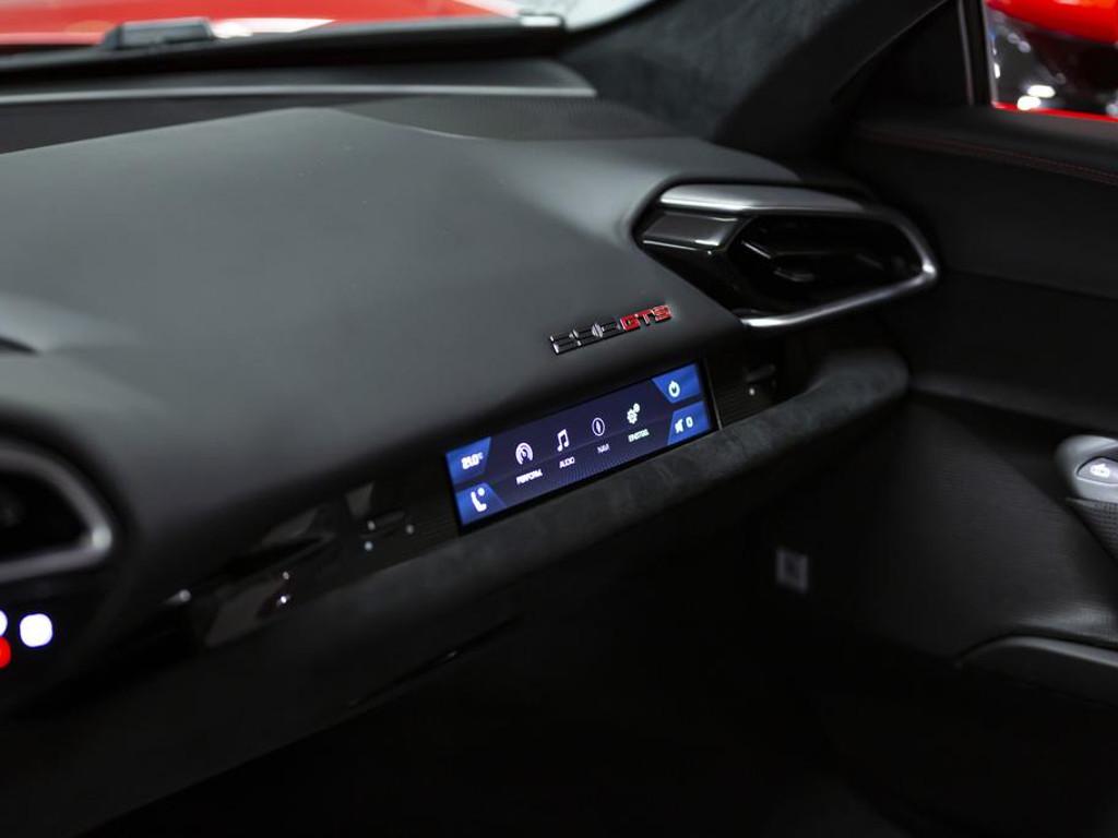 Ferrari 296 GTS