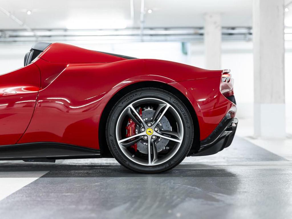 Ferrari 296 GTS