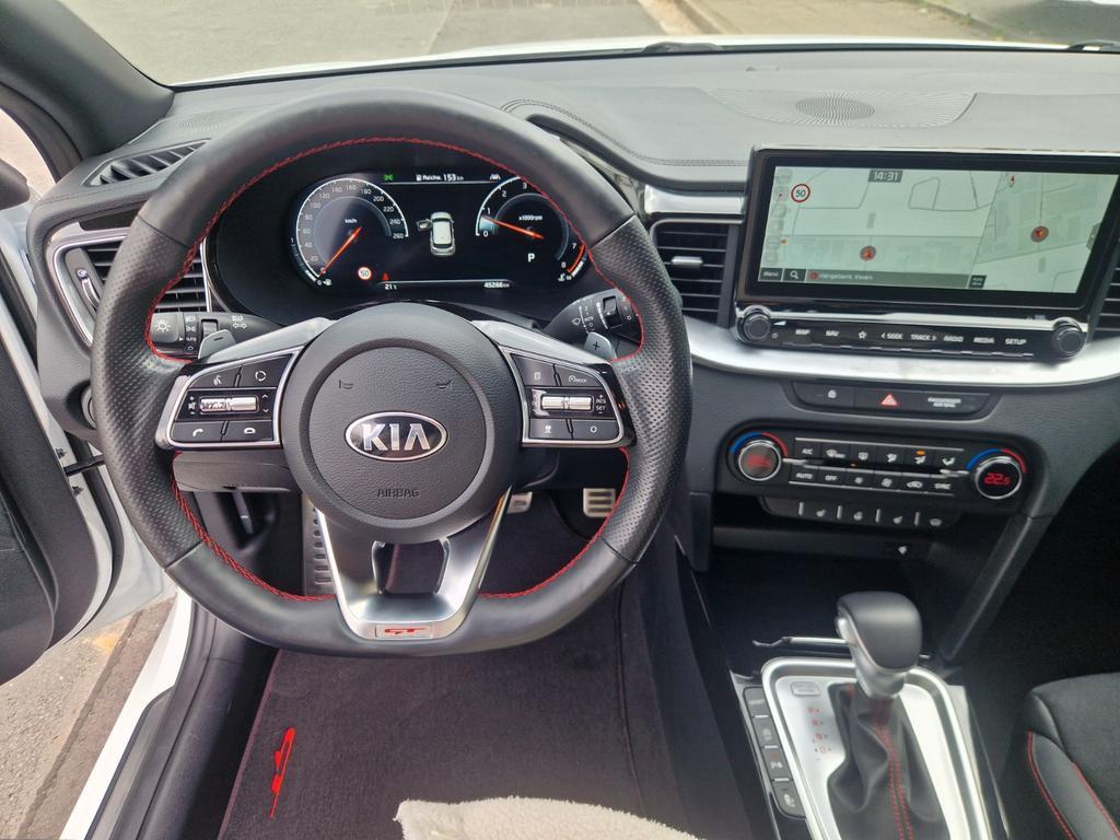 Kia ProCeed