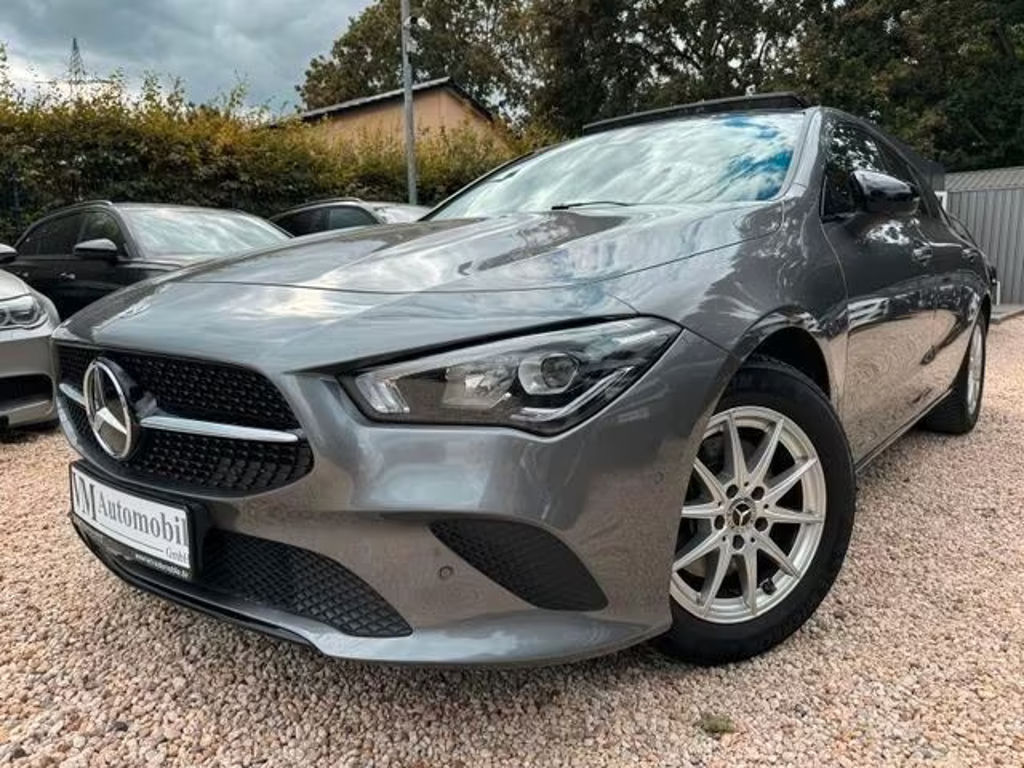 Mercedes-Benz CLA-Klasse 2022 Benzine