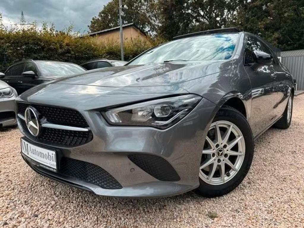 Mercedes-Benz CLA-Klasse 2022 Benzine