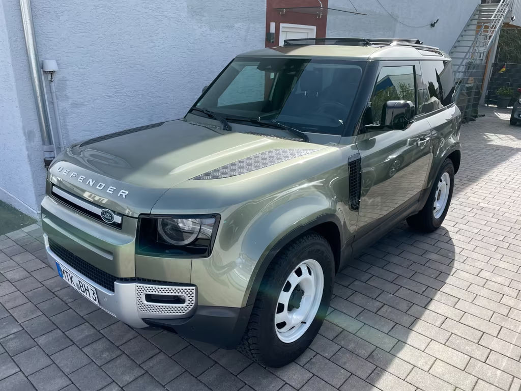 Land Rover Defender
