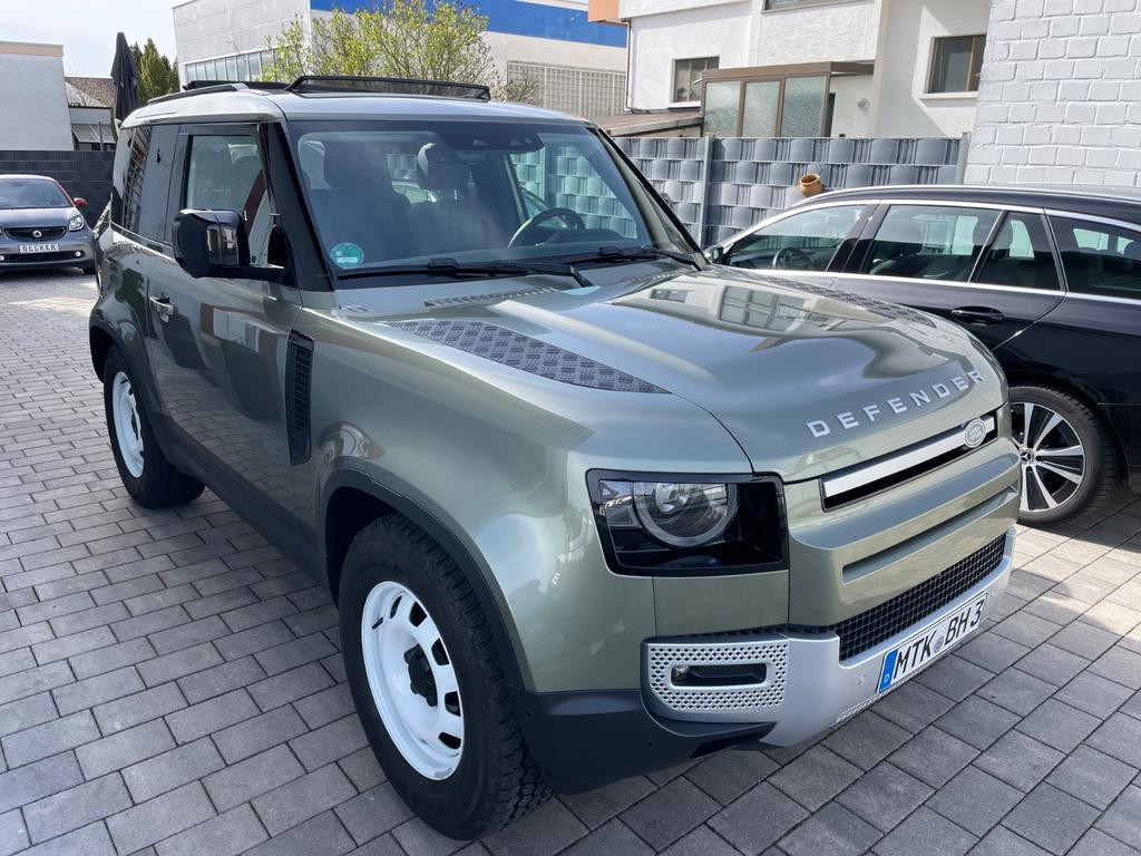 Land Rover Defender