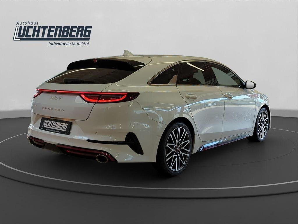 Kia ProCeed