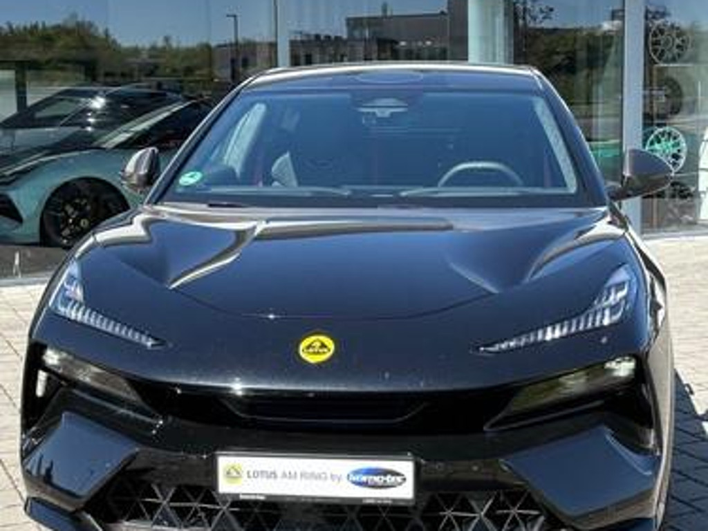 Lotus Eletre