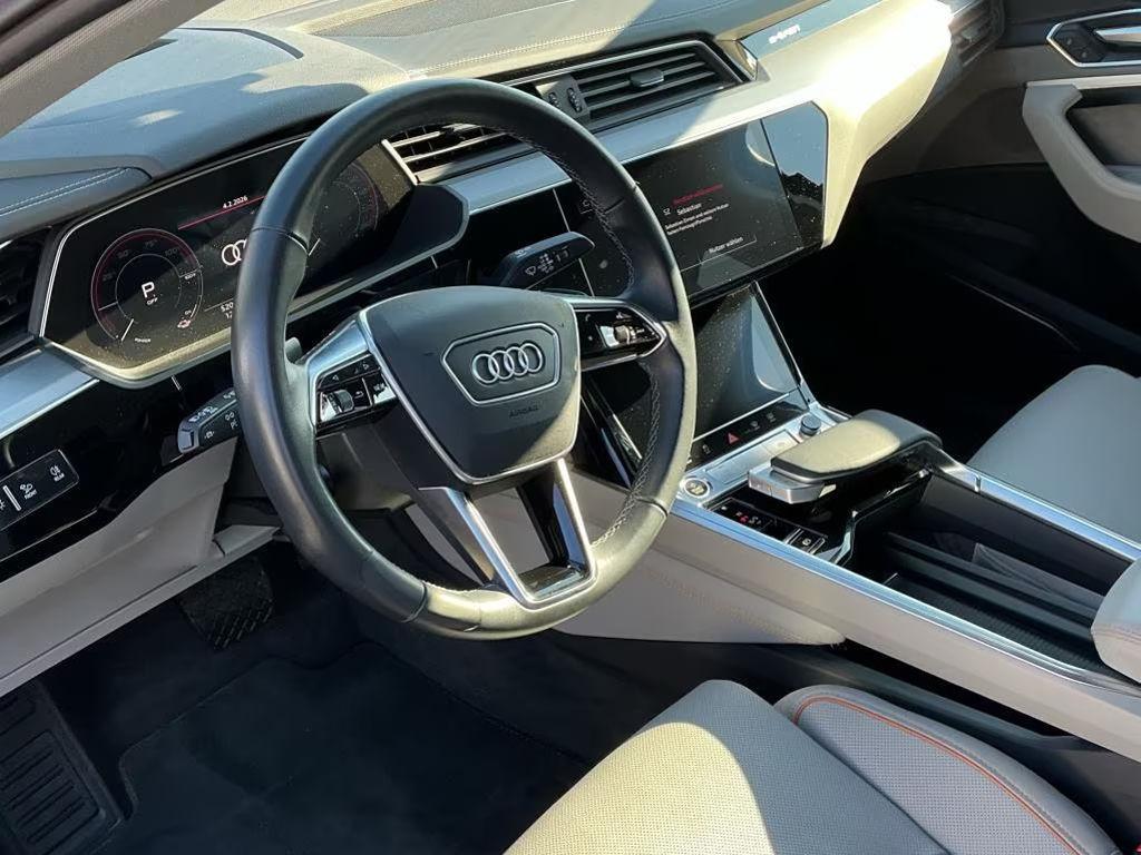 Audi e-tron