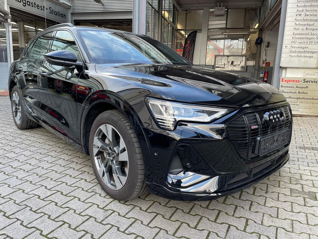Audi e-tron