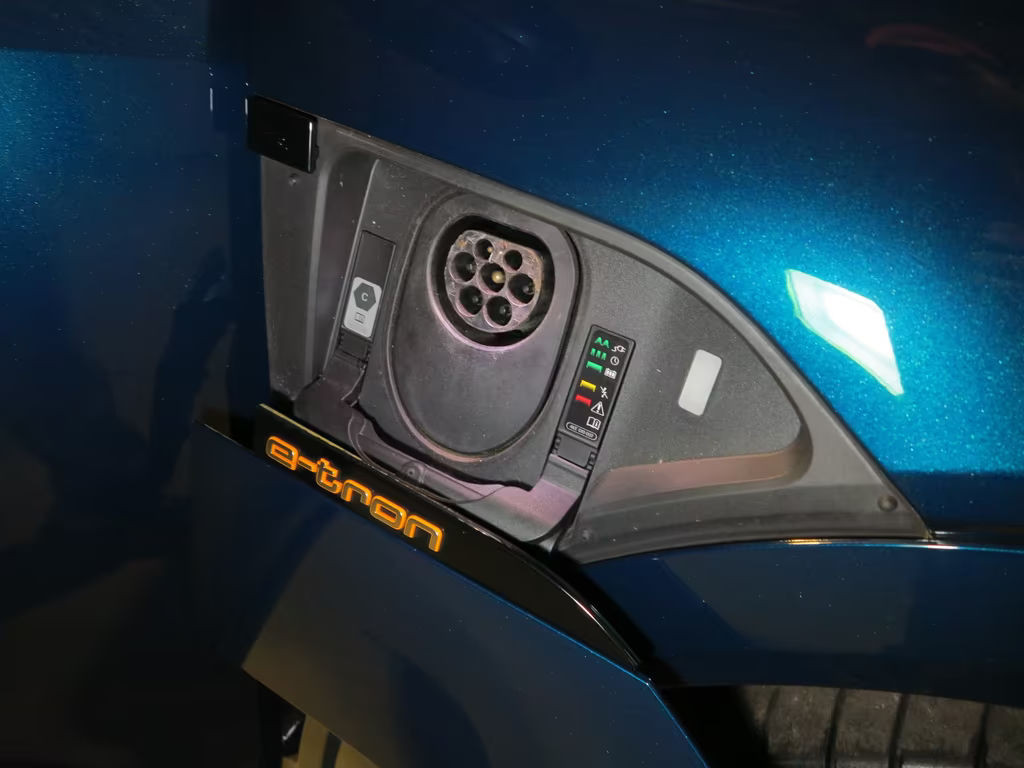 Audi e-tron