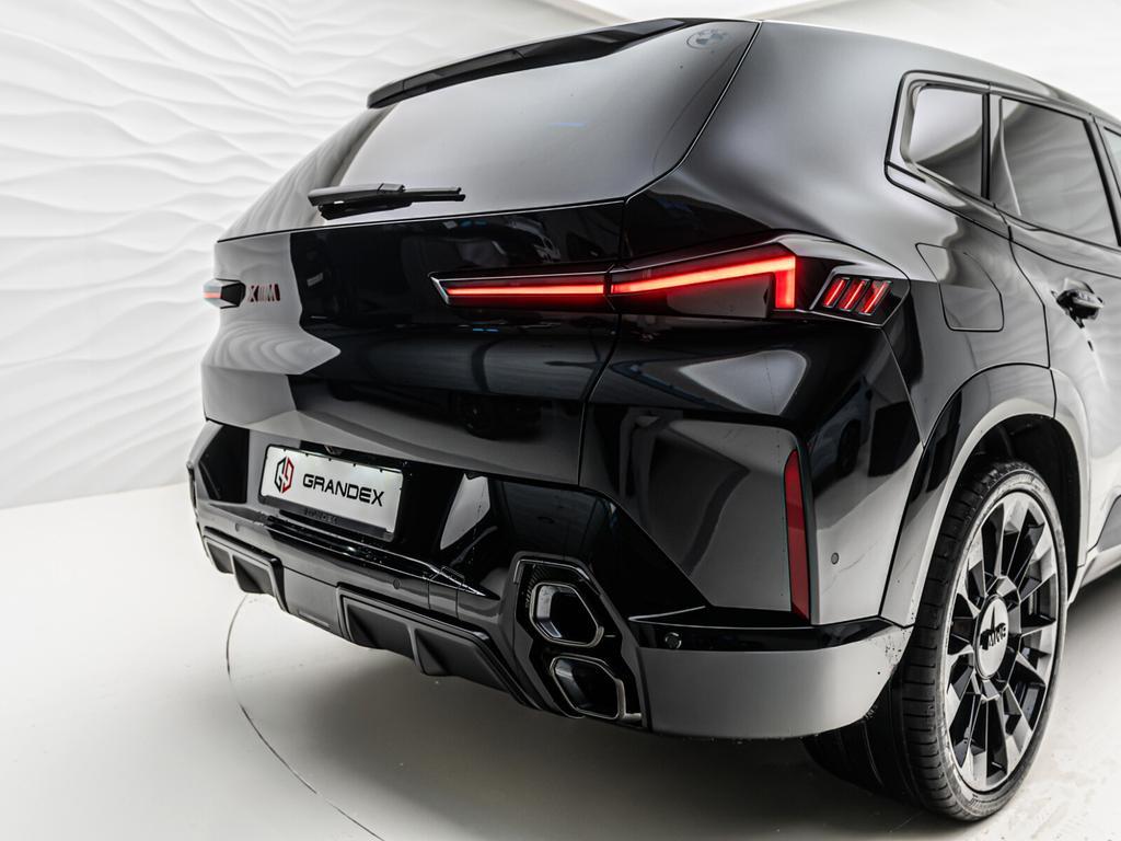 BMW XM