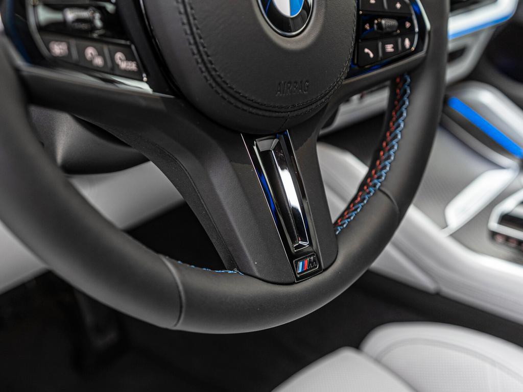 BMW XM