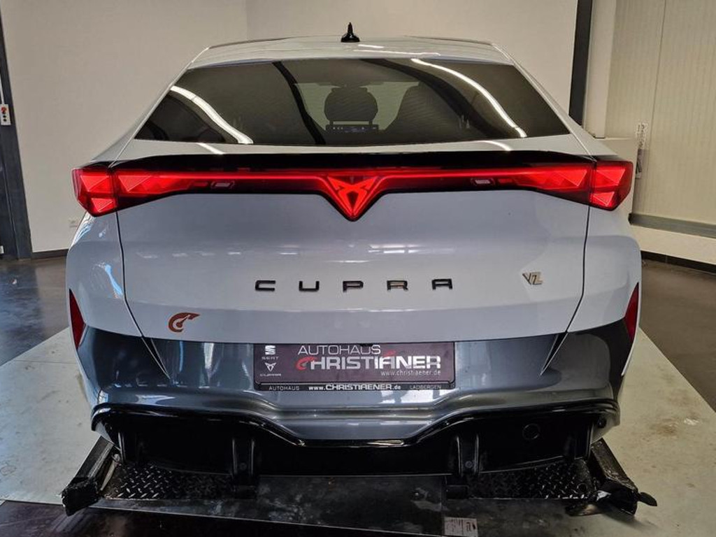 Cupra Tavascan