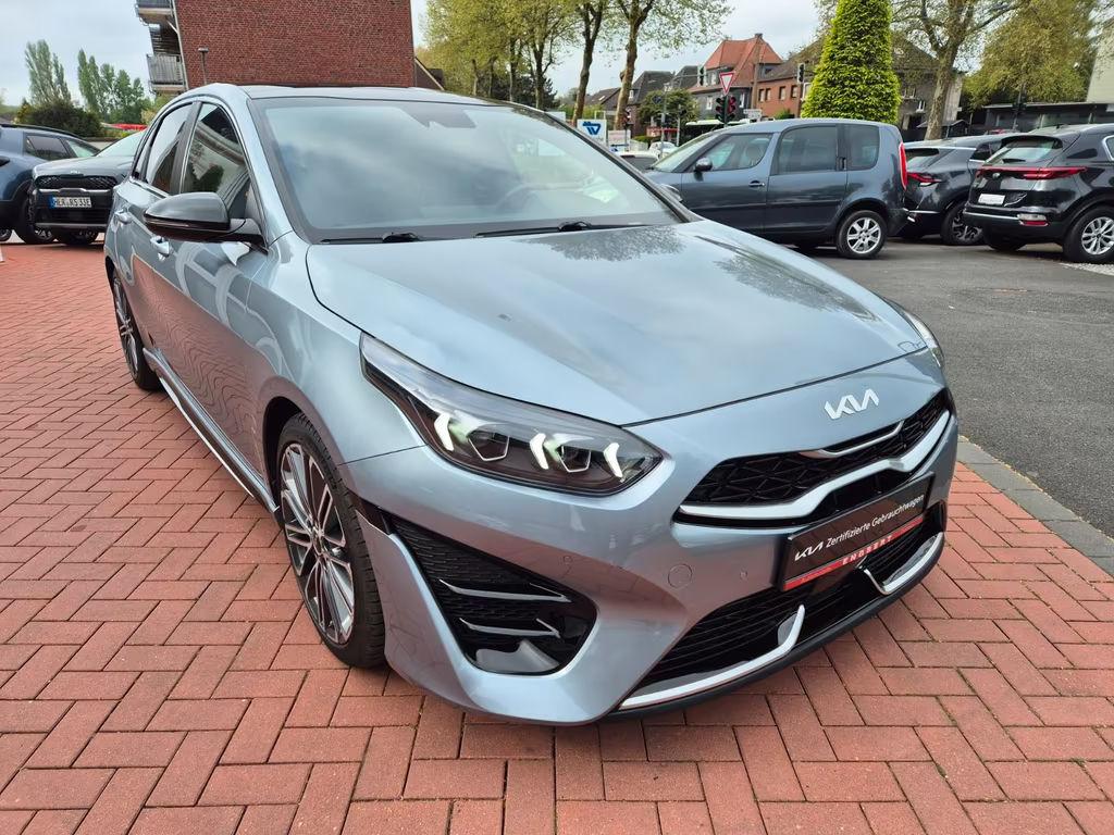 Kia Ceed 2023 Benzine