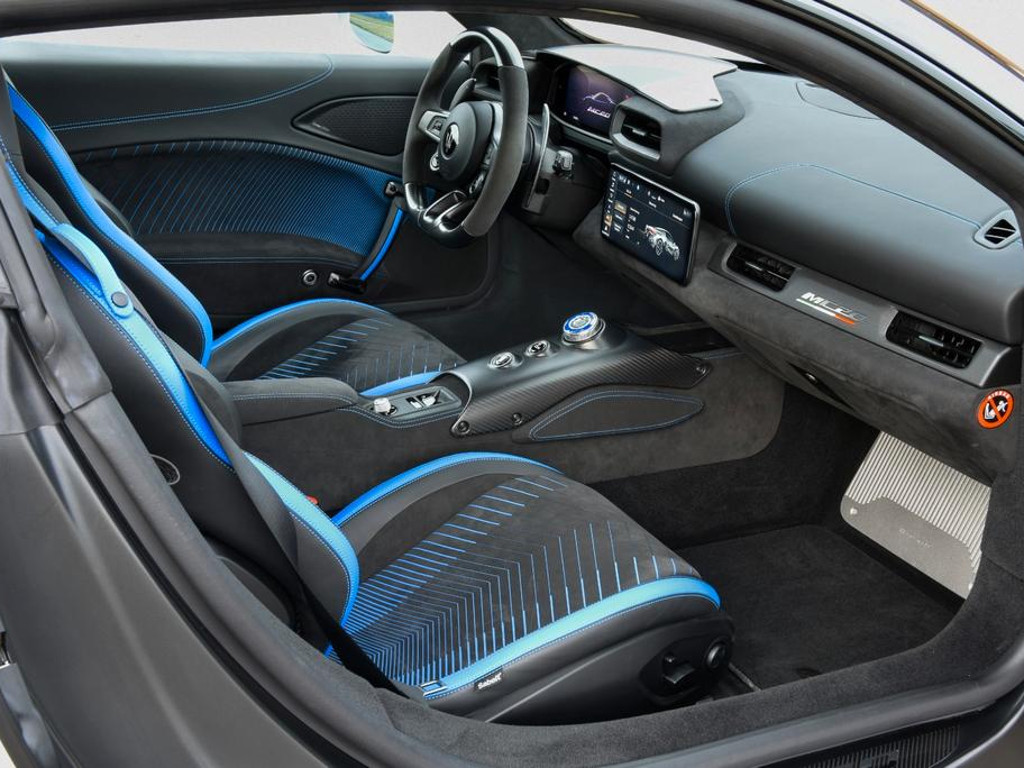 Maserati MC20
