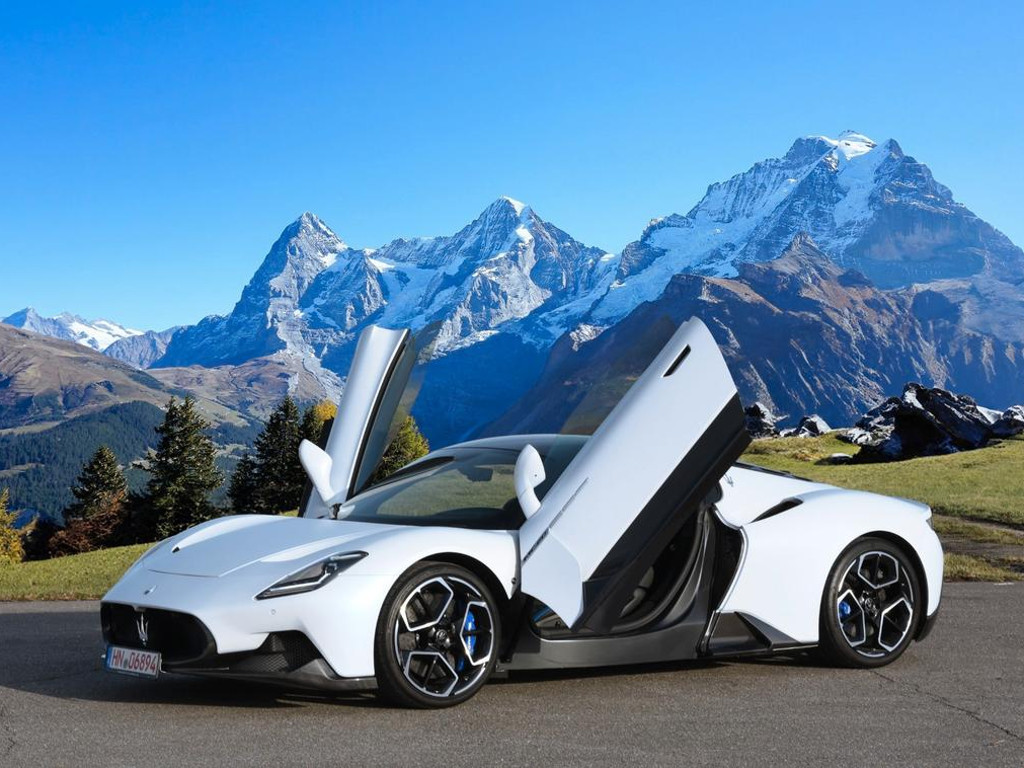 Maserati MC20