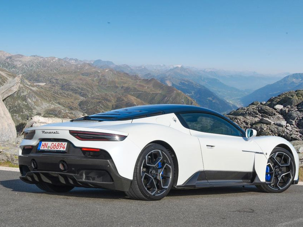 Maserati MC20