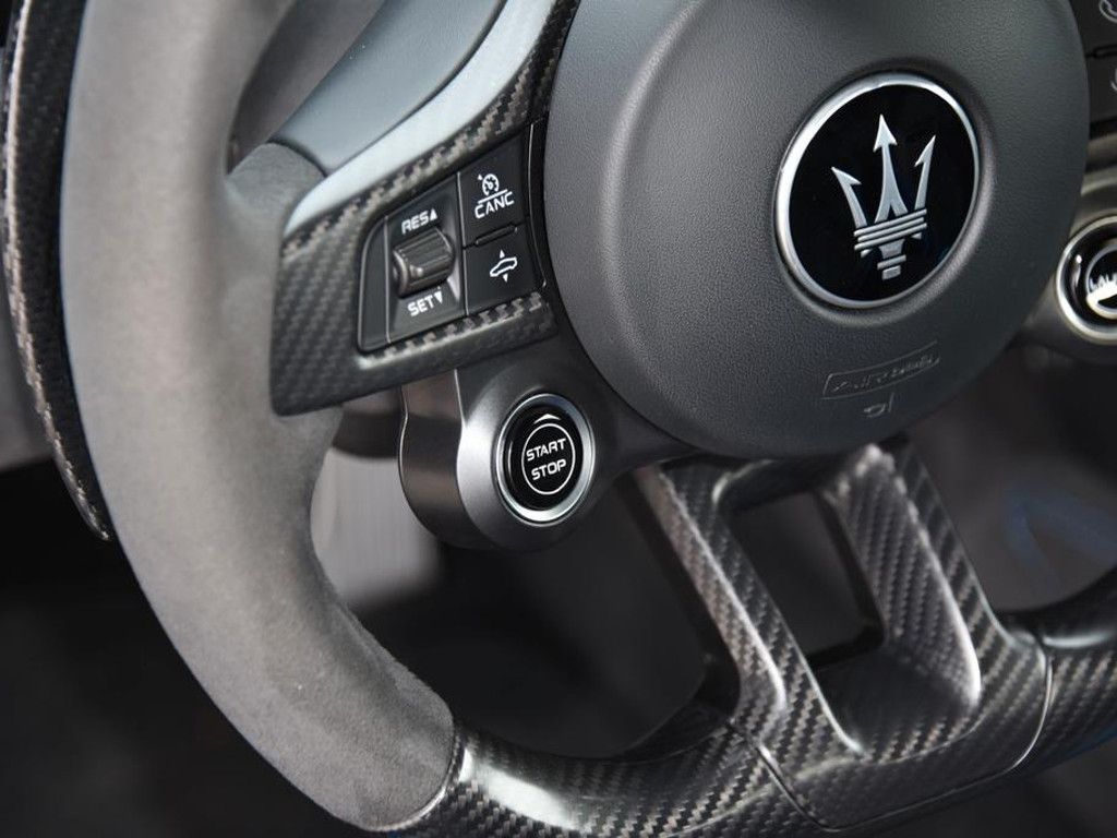 Maserati MC20