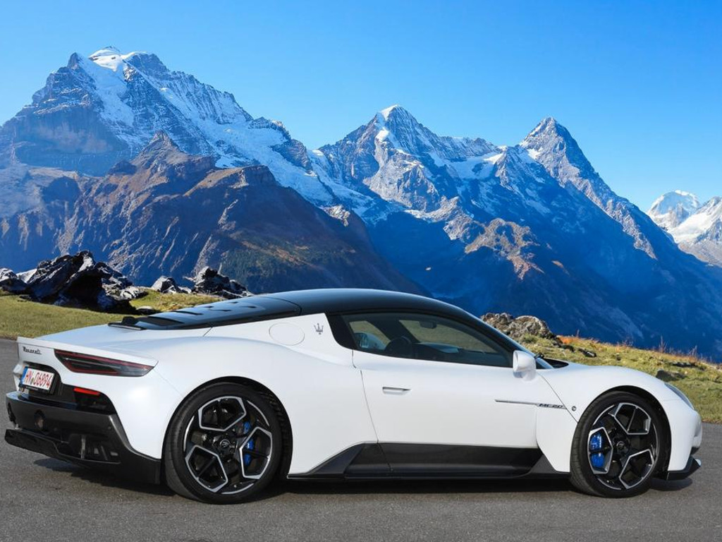 Maserati MC20