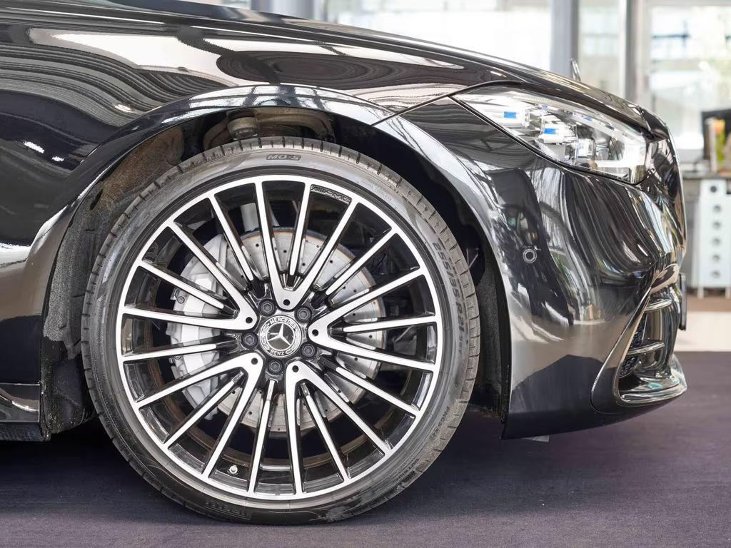 Mercedes-Benz S-Klasse